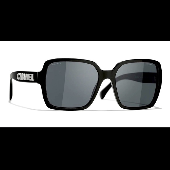 CHANEL Accessories - CHANEL 5408 square black sunglasses